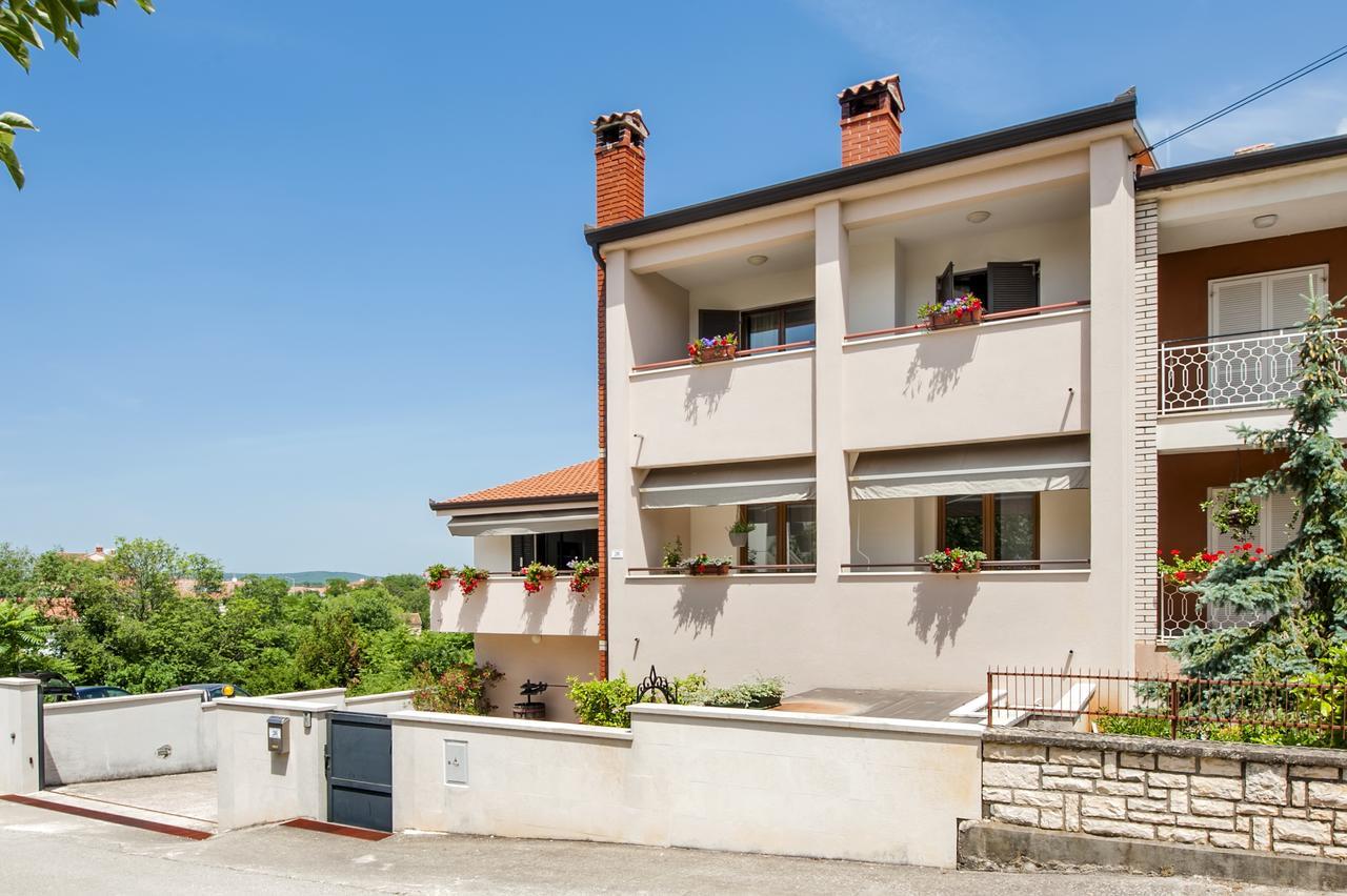 רוביני Cerin Apartment מראה חיצוני תמונה