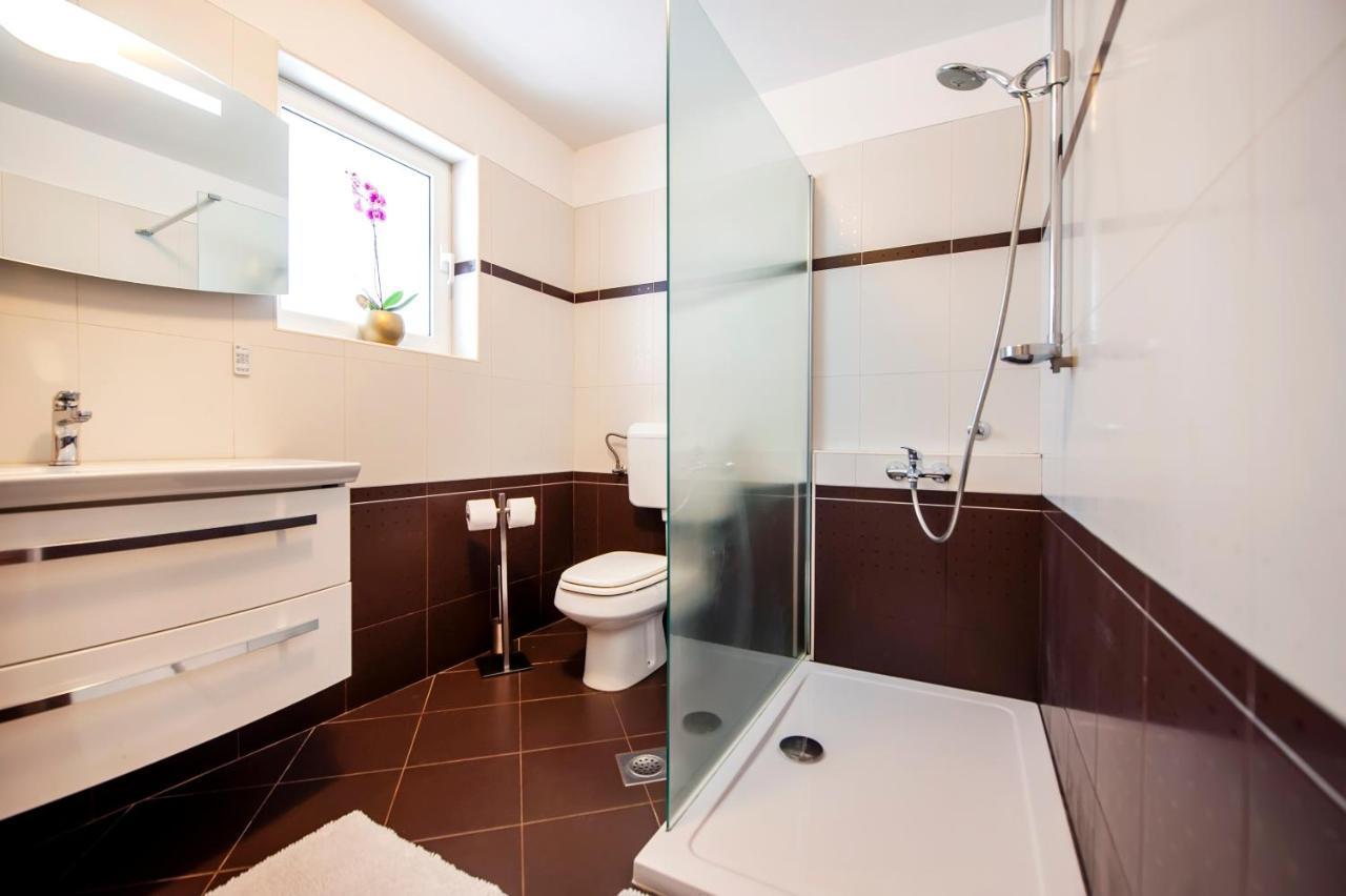 רוביני Cerin Apartment מראה חיצוני תמונה