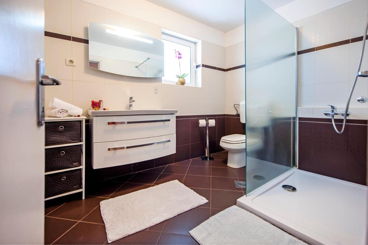 רוביני Cerin Apartment מראה חיצוני תמונה