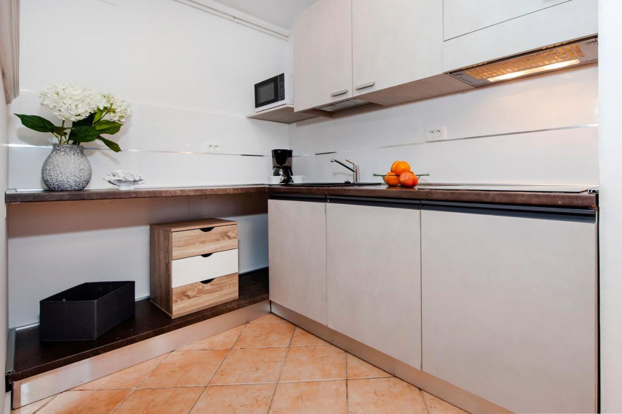 רוביני Cerin Apartment מראה חיצוני תמונה